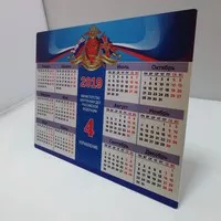 Металлический календарь на стол